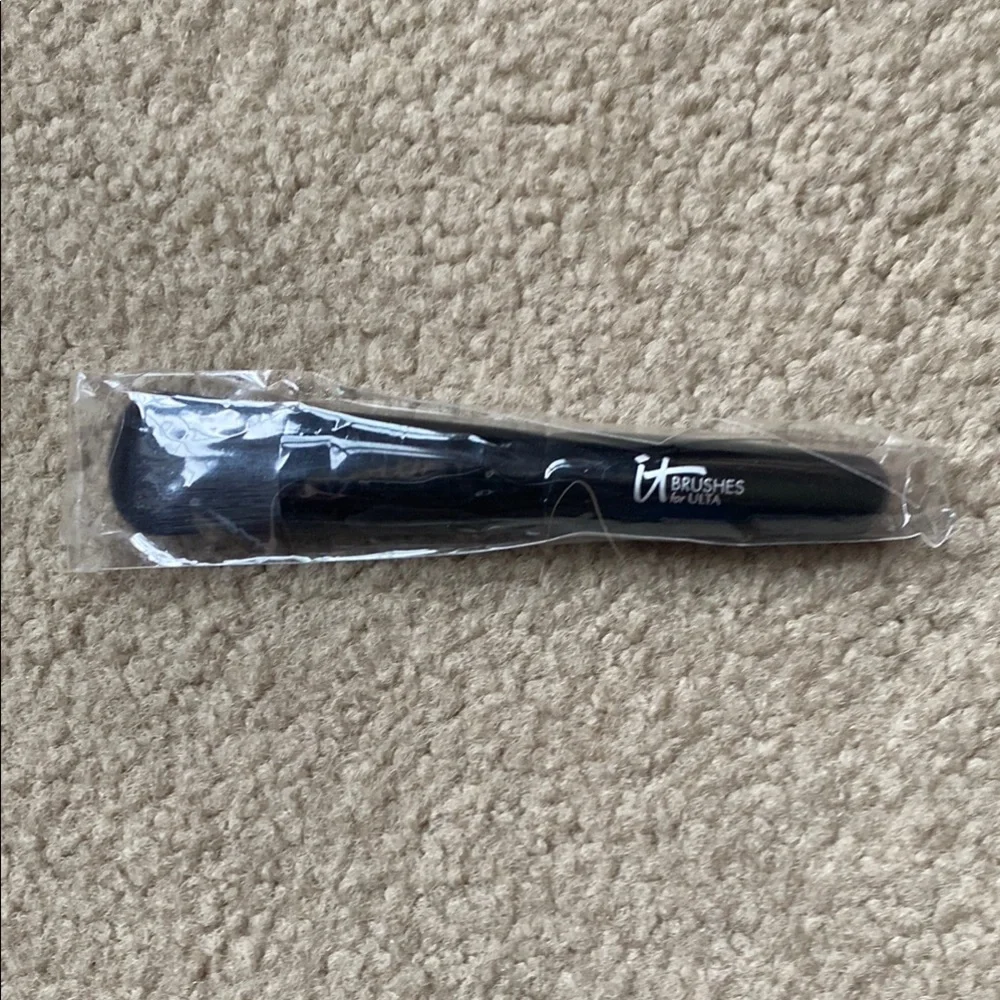 It Cosmetics Black Makeup Brush Roll